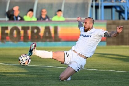 denis alibec in lotul farului pentru confruntarea cu universitatea craiova 697e6f18450a1