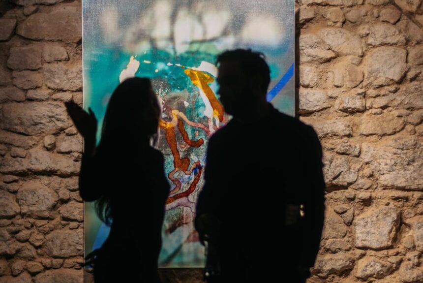 doi medici deschid una dintre cele mai mari galerii de arta independenta din tara si lanseaza the cureators un proiect cu extensie internationala 695d9e46794fb