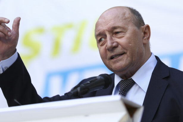exclusiv basescu avertizeaza numirea sefilor sri si sie va fi foarte grea pentru nicusor dan 696d0dd3c5bf5