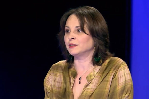 exclusiv gimnastica in comunism campioana corina ungureanu stateai drept erai soldatel nu spuneai mare lucru acasa aveai un singur vis 697e18b481f20