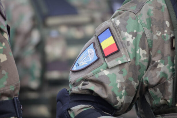 exclusiv manole il contrazice pe miruta nu vad cum ar putea sa creasca varsta de pensionare a militarilor ar supara comisia europeana 696d4acfe0e2c