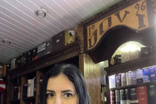 familia done modifica proiectul de pe bulevardul tomis supraetajare si transformare in restaurant si locuinte 697170b7ec812