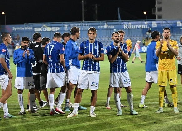 farul constanta a ajuns pe locul 11 si poate face deja calcule pentru play out 696f934c748a2