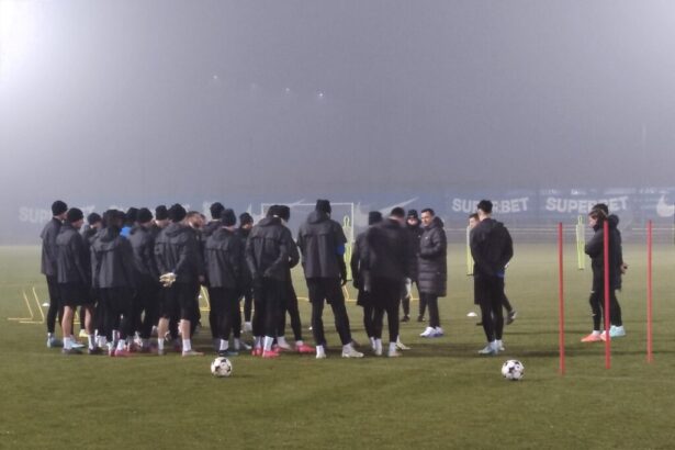 farul constanta a reluat antrenamentele cu multe semne de intrebare in privinta lotului 695cd11bbfcbc