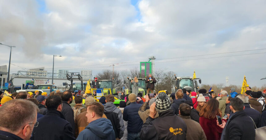 fermierii romani se alatura protestelor de la strasbourg impotriva acordului mercosur 696f2b3aee982
