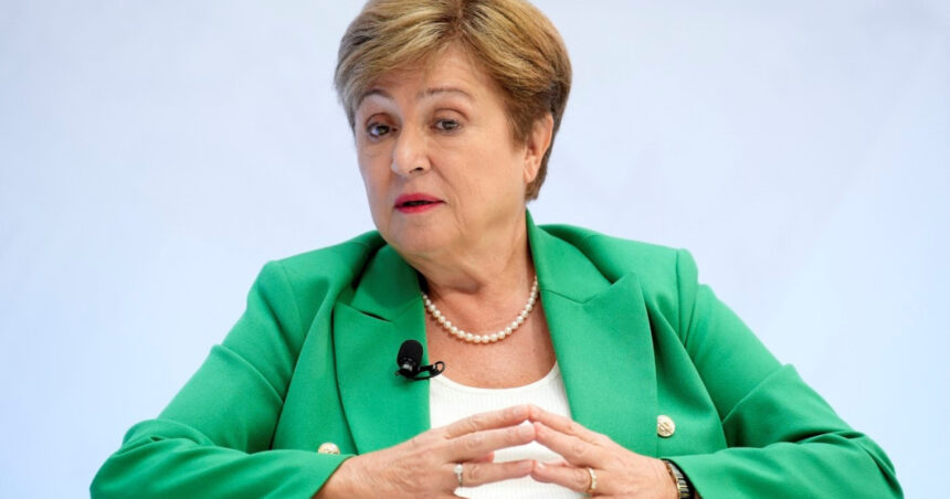 fmi inteligenta artificiala declanseaza un tsunami pe piata muncii anxietatea angajatilor va exploda in 2026 697083c3a8854