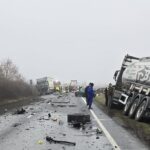 foto carnagiu pe un drum national sase oameni au murit traficul este oprit iata ce s a intamplat 6978b126c7261