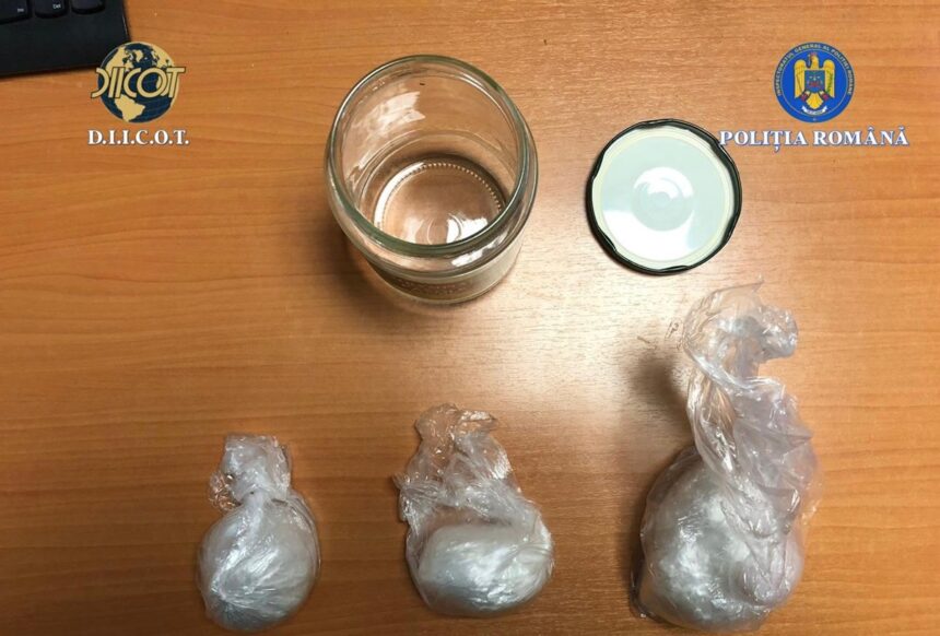 foto flagrant in constanta ce au gasit mascatii de la diicot ingropat pe un teren viran s a lasat cu arestari 696a182ed5e60