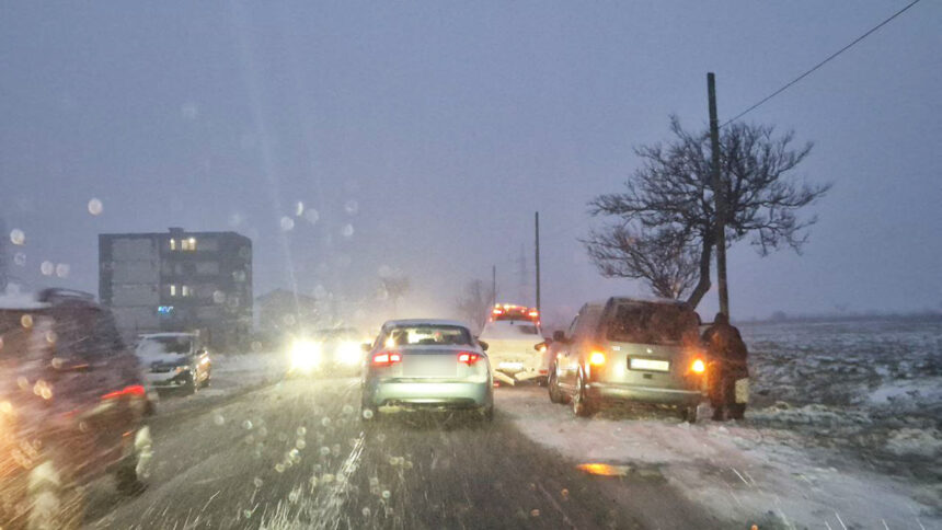 foto un accident rutier a dat peste cap circulatia rutiera spre cumpana 695fe0a59658b