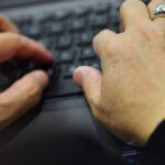 franta un roman a fost condamnat la paris la 4 ani de inchisoare cu executare pentru atacuri informatice care este prejudiciul 6973a8d6699d1