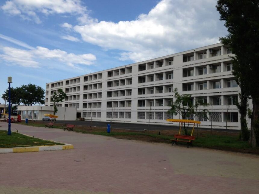 iancu cusu a fost obligat de judecatori sa si desfiinteze firmele luminoase de pe plaja select construite fara autorizatie 69697d2d49084