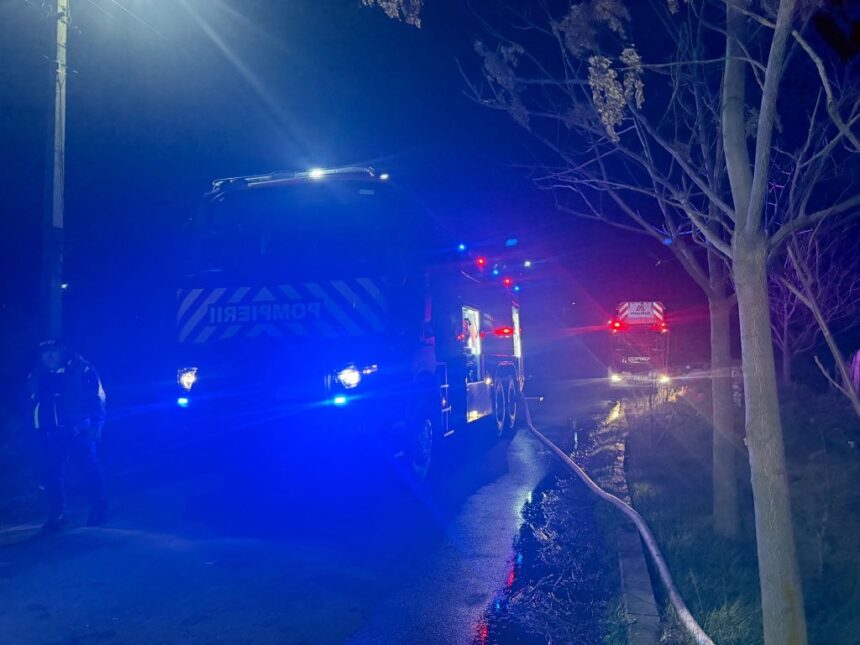 incendiu la o locuinta din cobadin intervin mai multe echipaje de pompieri si salvare 69712e26f0842