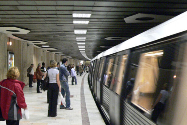 incident la metrou se circula in sistem pendula intre statiile piata sudului eroii revolutiei si tudor arghezi piata sudului 6970e633b1500