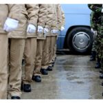 ministrul apararii spune ca armata voluntara incepe din februarie sau martie planul pentru prima etapa 1 000 de militari voluntari ce primesc cei care se inscriu 6965e7c46a52d