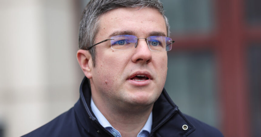 ministrul economiei irineu darau vine azi la digi24 697a082804385