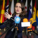 ministrul oana toiu raspunde intrebarii puse de donald trump la davos ce ar face romania daca sua ar cere ajutor tarilor din europa 697113fe336fa