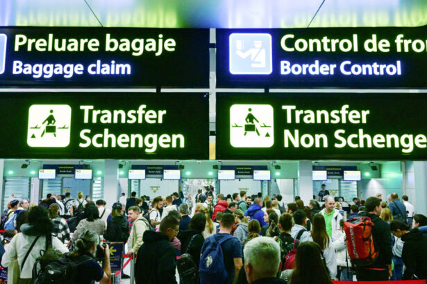 noile controale ue la frontiera afecteaza calatorii din sua si marea britanie aeroporturile avertizeaza asupra intarzierilor 6964beeb03f9d