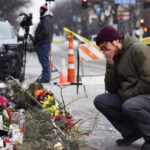 nu m au lasat sa trec era in stare critica medic blocat de agentii ice sa acorde primul ajutor barbatului impuscat in minneapolis 69764bd5472ed