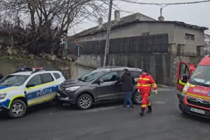 oficial doi politisti din cernavoda au ajuns la spital dupa ce autospeciala in care se aflau in patrulare a fost implicata intr un accident 69764d6f3293f