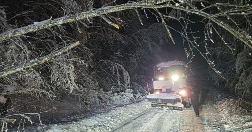 patru drumuri judetene din alba blocate de ninsori rute alternative pentru soferi 6960057dbeb55