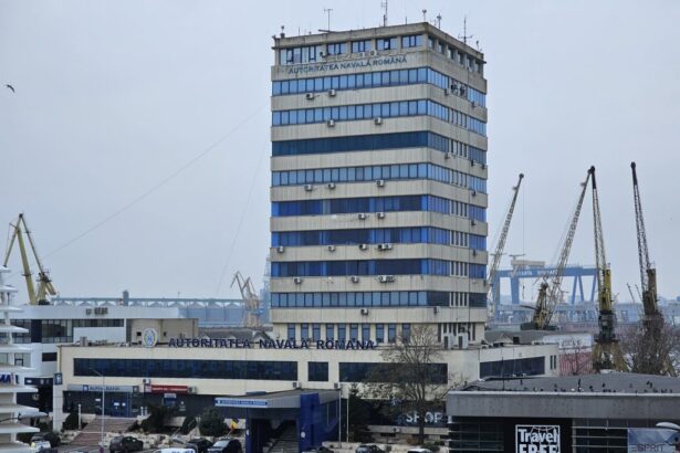 peste 100 de accidente si incidente navale intr un singur an patru persoane si au pierdut viata iar alte 15 au fost ranite 6956899f63edf