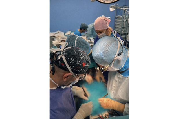 primul transplant de cord din 2026 un baiat de 19 ani a primit inima unui tanar de 22 medic un copil obosit de boala dar puternic 696e5d6a68cf4