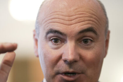 rares bogdan iese la rampa europarlamentarul e nemultumit de conducerea pnl si de apropierea de usr nu mai e cazul sa tac 696e76cf1903b