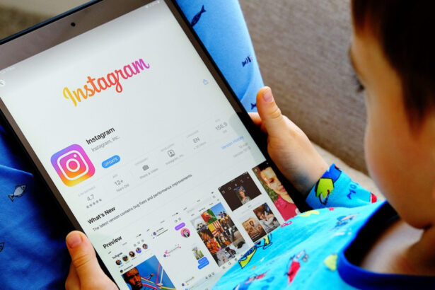 retelele sociale sub restrictii franta urmeaza exemplul australiei si vrea interzicerea accesului pentru adolescenti sub 15 ani 69669d0115359