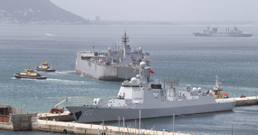 rusia s a alaturat navelor de razboi chineze si iraniene pentru exercitii militare in largul africii de sud 69616893b0d45