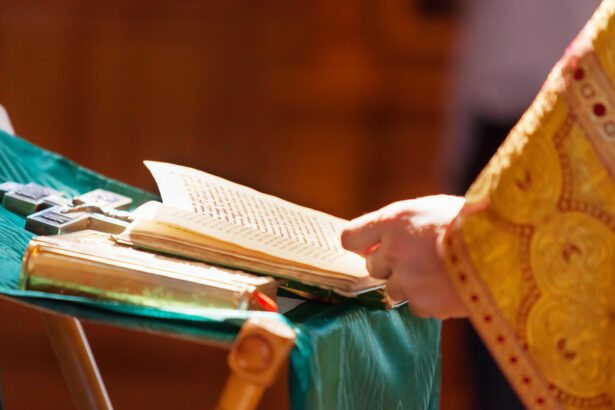 sarbatoare cu cruce rosie pe 18 ianuarie cum explica preotul semnificatia si practicile zilei sunt semne ale unei credinte profunde 696c7a2b40a04