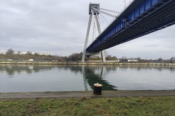 scafandrii o cauta din nou pe minora din movilita disparuta vineri este a patra oara cand intra in canalul dunare marea neagra sa o gaseasca 69772768a1bac