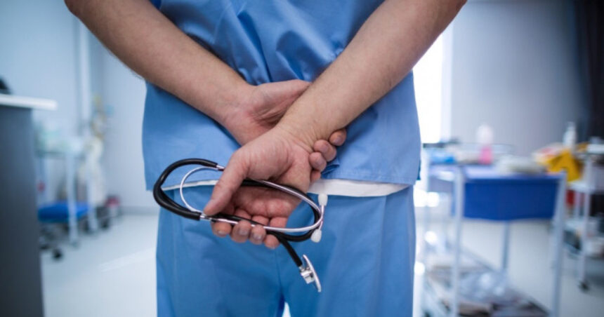 scandalul garzilor de la constanta reactia sanitas sunt platite la nivelul anului 2018 si turele depasesc si 32 de ore 695acd9fd3e48