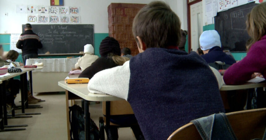 scoli inchise si cursuri online in prima zi de scoala din 2026 din cauza vremii 695f7fe45445a