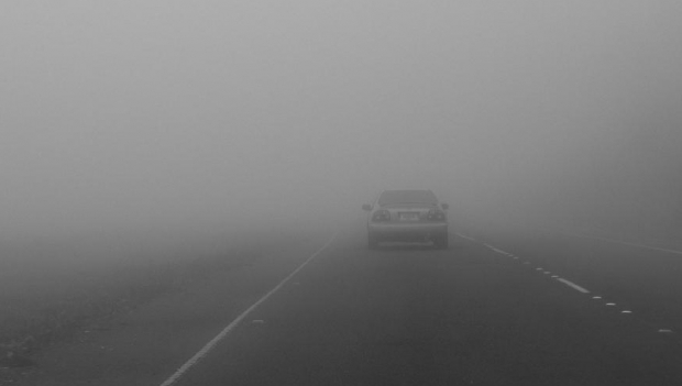 se circula in conditii de ceata pe mai multe drumuri din tara 696890acc2ca3