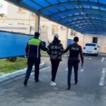 trei barbati retinuti de politisti dupa ce au facut scandal intr o curte din constanta 695d55efa61f4