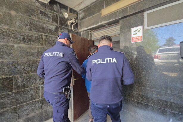 un barbat din tulcea a fost trimis in judecata pentru o crima pe care ar fi comis o in urma cu 26 de ani incredibil cum a fost descoperit 6964e7455726d