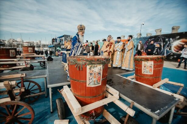 vezi aici programul arhiepiscopului tomisului pentru sarbatoarea de boboteaza la ce ora va incepe procesiunea 695a579e22469