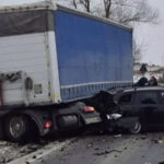 video accident grav in judetul suceava au fost implicate un autoturism un microbuz si un tir 69656b2281250