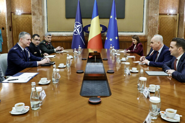 video bolojan si seful nato in europa au discutat despre intarirea apararii romaniei pe flancul estic 696e3fcf25ff8