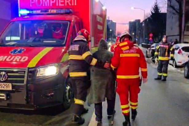 video explozie intr un bloc din alba iulia zeci de persoane evacuate doi raniti un barbat cu arsuri grave va fi dus in strainatate 696b3dc3a94fe