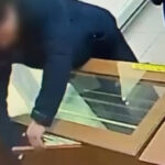 video furt la amanet in sector 4 recidivist eliberat in decembrie surprins de camerele de supraveghere 696b7294ad03c