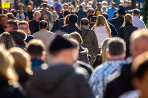 video institutiile in care romanii au cea mai mare incredere parlamentul e pe ultimul loc unde se situeaza presedintia sondaj 697b3d7bb68e6