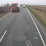 video momentul accidentului de pe dn6 soldat cu sapte morti microbuzul negru intra in plin intr un tir 6978bdae19419