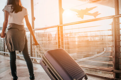 video noi reguli pentru calatoriile cu avionul bagaj de mana gratuit compensatii pentru intarzieri anuntul parlamentului european 69711063a8146