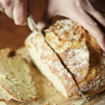 video preturi mai mari la paine din cauza scumpirilor in lant franzela alba ramane preferata romanilor nu mi ajung banii 6976f81d77667