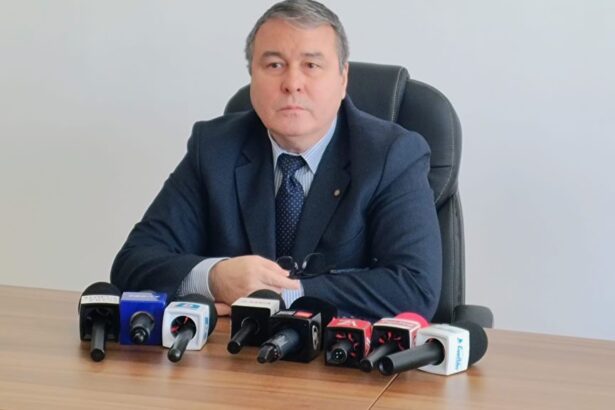 video procurorul zafer sadic despre teribila crima din poarta 6 a baut vodca si i a venit ideea sa si omoare mama cu 40 de lovituri de cutit apoi s a culcat in camera lui 696f5a450ad73