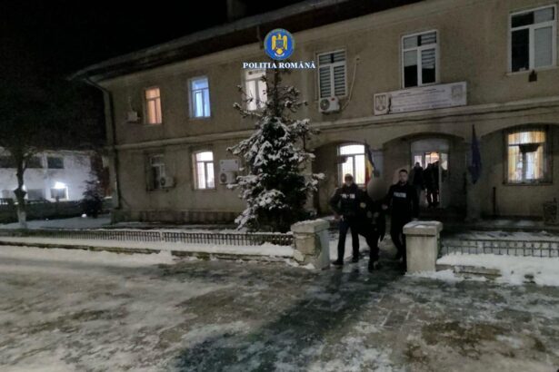 video scandal monstru la medgidia un minor retinut dupa ce a ranit grav un barbat cu cutitul 6965fce2257b5