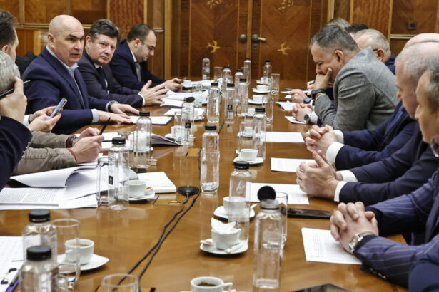 video sedinta grupului de lucru pentru repartizarea impozitelor sustinere ca acestea sa fie pastrate integral la primarii 6970feeec4266