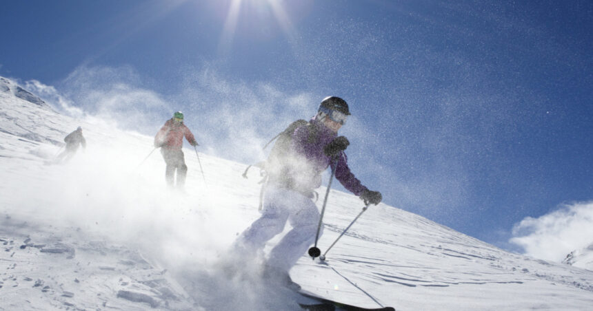 video statiunile montane pline de turisti avertismentul salvamontistilor dupa valul de accidentari din ultimele zile 696296ebb03d8