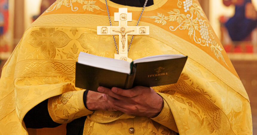 zi cu cruce rosie in calendar pe 25 ianuarie preotul explica semnificatia praznicului si obiceiurile care aduc binecuvantare in casa 6975c2bb1ef8d